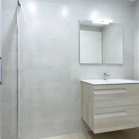 Primera Linea Lateral Ancora 2 Διαμέρισμα